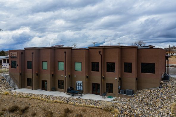 2705 Rabbitbrush Dr, Farmington, NM 87402